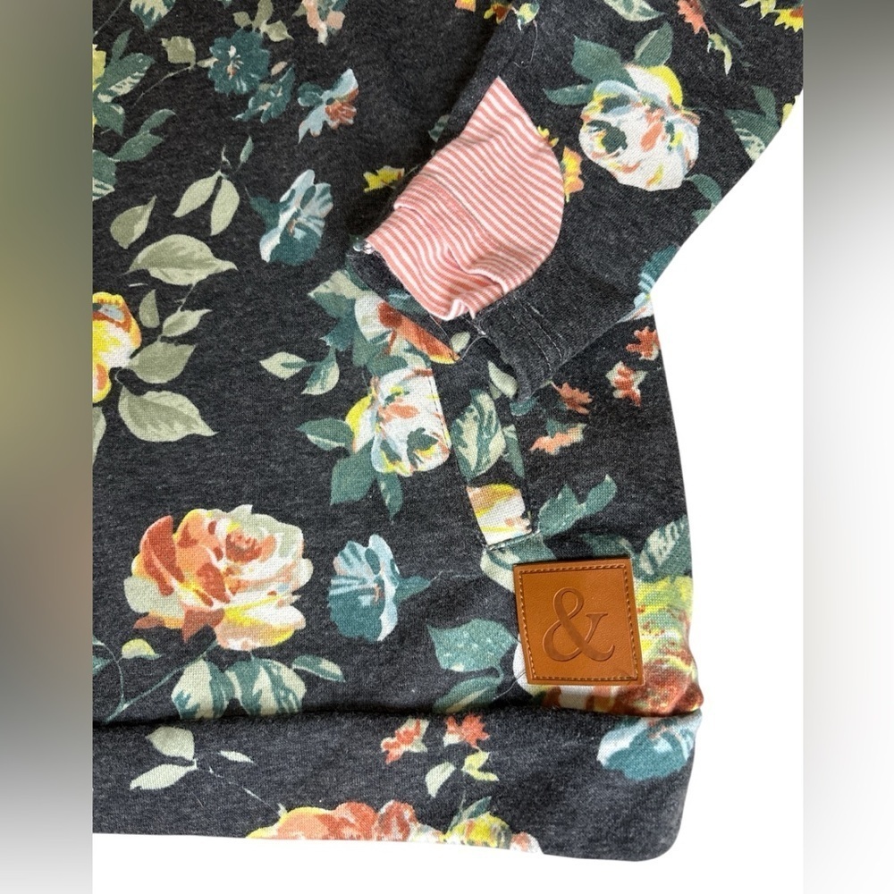 Floral Hoodie w/pockets. Ampersand Avenue W’s Med. reversible fabric - Picture 4 of 10